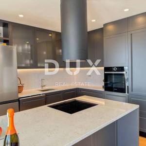 Opatija, centar, četverosoban stan, 158 m2, s privatnim bazenom