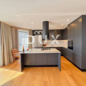 Opatija, centar, četverosoban stan, 158 m2, s privatnim bazenom