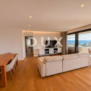 Opatija, centar, četverosoban stan, 158 m2, s privatnim bazenom
