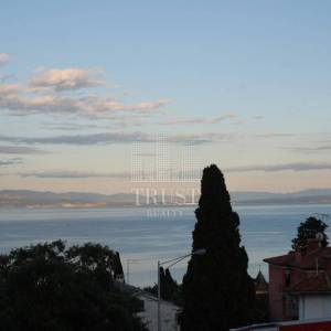 OPATIJA, CENTAR - Stan s okućnicom, 90m2