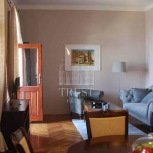 OPATIJA, CENTAR - Stan s okućnicom, 90m2