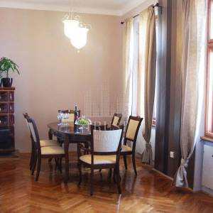 OPATIJA, CENTAR - Stan s okućnicom, 90m2