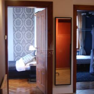 OPATIJA, CENTAR - Stan s okućnicom, 90m2