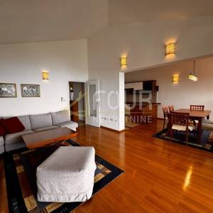 Opatija, Ičići, 93.53m2, 2s+db, panoramski pogled na more