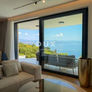 OPATIJA, IČIĆI - moderna vila s bazenom na jedinstvenoj poziciji samo 200m od plaže Ičići, blizina Mariott resorta