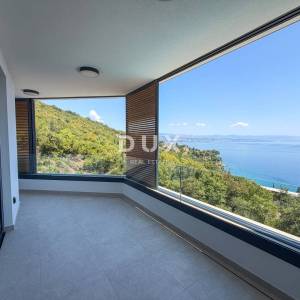 OPATIJA, IČIĆI - moderna vila s bazenom na jedinstvenoj poziciji samo 200m od plaže Ičići, blizina Mariott resorta