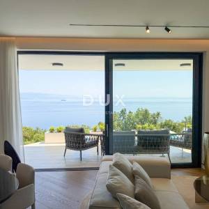 OPATIJA, IČIĆI - moderna vila s bazenom na jedinstvenoj poziciji samo 200m od plaže Ičići, blizina Mariott resorta