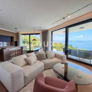 OPATIJA, IČIĆI - moderna vila na jedinstvenoj poziciji samo 200 m od plaže Ičići 