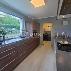 OPATIJA, IČIĆI, POLJANE- prekrasna moderna villa 400m2 s pogledom na more i bazenom + okoliš 1200m2