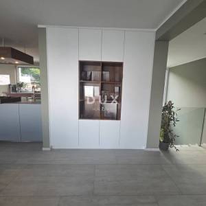 OPATIJA, IČIĆI, POLJANE- prekrasna moderna villa 400m2 s pogledom na more i bazenom + okoliš 1200m2