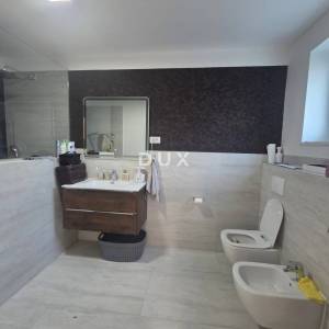 OPATIJA, IČIĆI, POLJANE- prekrasna moderna villa 400m2 s pogledom na more i bazenom + okoliš 1200m2