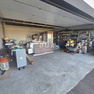 OPATIJA, IČIĆI, POLJANE- prekrasna moderna villa 400m2 s pogledom na more i bazenom + okoliš 1200m2