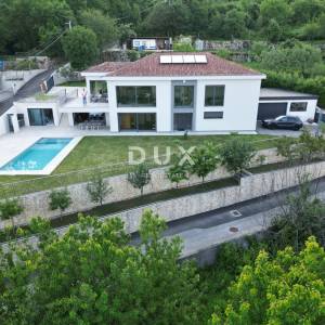 OPATIJA, IČIĆI, POLJANE- prekrasna moderna villa 400m2 s pogledom na more i bazenom + okoliš 1200m2