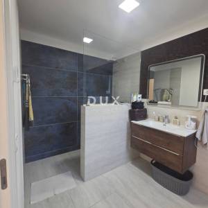 OPATIJA, IČIĆI, POLJANE- prekrasna moderna villa 400m2 s pogledom na more i bazenom + okoliš 1200m2