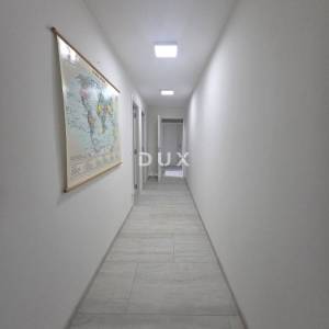 OPATIJA, IČIĆI, POLJANE- prekrasna moderna villa 400m2 s pogledom na more i bazenom + okoliš 1200m2