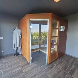 OPATIJA, IČIĆI, POLJANE- prekrasna moderna villa 400m2 s pogledom na more i bazenom + okoliš 1200m2