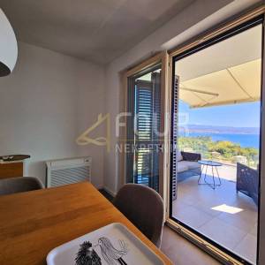 Opatija - Ika, uređena kuća s 2 stana, prekrasan panoramski pogled