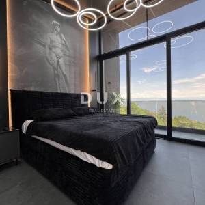 OPATIJA, SV. JELENA - villa 250m2 s panoramskim pogledom na more i bazenom + uređena okućnica 1200m2