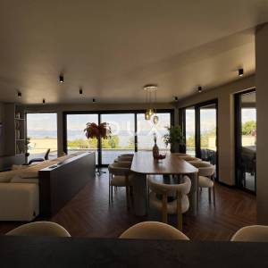OPATIJA, SV. JELENA - villa 250m2 s panoramskim pogledom na more i bazenom + uređena okućnica 1200m2
