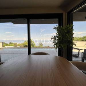 OPATIJA, SV. JELENA - villa 250m2 s panoramskim pogledom na more i bazenom + uređena okućnica 1200m2