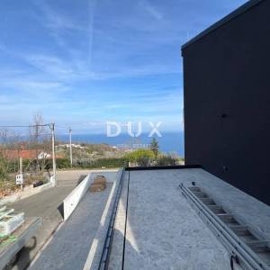 OPATIJA, SV. JELENA - villa 250m2 s panoramskim pogledom na more i bazenom + uređena okućnica 1200m2