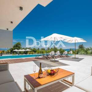 Opatija, Veprinac, vila 309 m², panoramski pogled na more