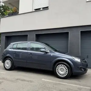 OPEL ASTRA //171tkm//prvi vlasnik//HR auto//klima//odličan//