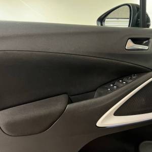 Opel Crossland X DESIGN & TECH 12XHT AT - 3 godine jamstva