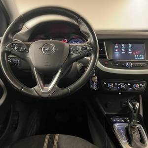 Opel Crossland X DESIGN & TECH 12XHT AT - 3 godine jamstva