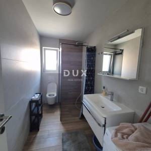 Pašman, Banj, kuća, 250 m2, 3 etaže, 100 m od plaže