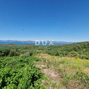 Pelješac, Popova luka, poljoprivredno zemljište 190.000m²
