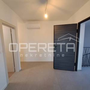 PENTHOUSE 154 m² | 4 SPAVAĆE SOBE | DUPLA GARAŽA | TERASA 40 m² | NOVOGRADNJA | 