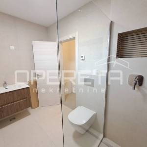 PENTHOUSE 154 m² | 4 SPAVAĆE SOBE | DUPLA GARAŽA | TERASA 40 m² | NOVOGRADNJA | 