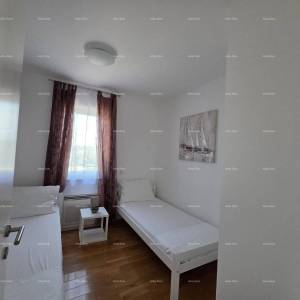 PEROJ, LIJEPO UREĐEN STAN U ZGRADI SA ZAJEDNIČKIM BAZENOM