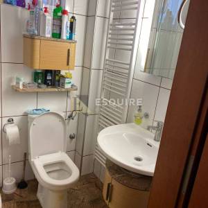 PETRČANE – Dvoetažni apartman s dodatnom jedinicom, jacuzzijem i uređenim vrtom od 176 m²!