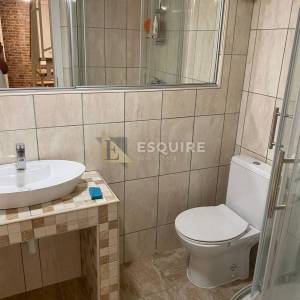 PETRČANE – Dvoetažni apartman s dodatnom jedinicom, jacuzzijem i uređenim vrtom od 176 m²!
