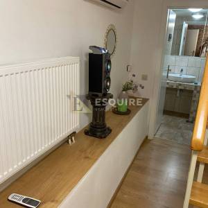 PETRČANE – Dvoetažni apartman s dodatnom jedinicom, jacuzzijem i uređenim vrtom od 176 m²!