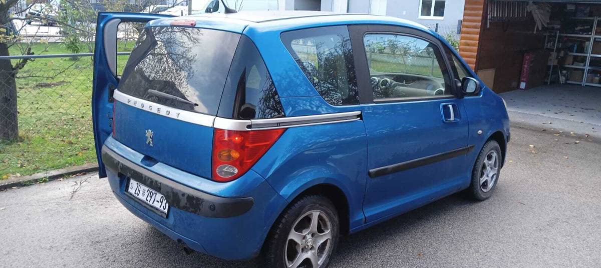 Peugeot 1007