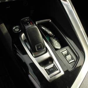 Peugeot 3008 1.5 HDi AUTOMATIK Allure *LED, NAVIGACIJA, KAMERA*