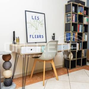 Podstrana, drugi red od mora, dvosoban stan s vanjskim mjestom i spremom
