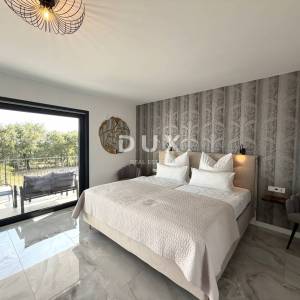 Poreč, Kosinožići, četverosobna vila, 510 m2, s bazenom