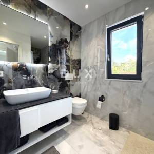 Poreč, Kosinožići, četverosobna vila, 510 m2, s bazenom