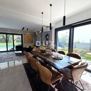 Poreč, Kosinožići, četverosobna vila, 510 m2, s bazenom