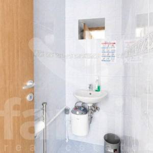 POSLOVNI PROSTOR 58m2 ZA NAJAM