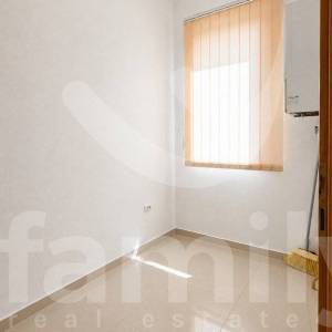 POSLOVNI PROSTOR 58m2 ZA NAJAM