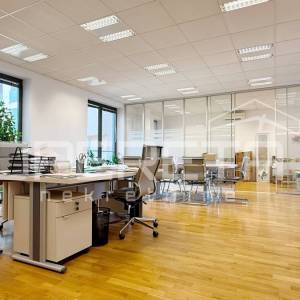 POSLOVNI PROSTOR, PRODAJA, ZAGREB, RADNIČKA CESTA, 80m2