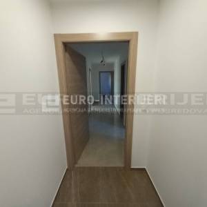 Požega, novouređen četverosoban stan 83 m², blizina centra