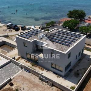 PRIVLAKA - Luksuzna vila 1. red do mora - 523m2