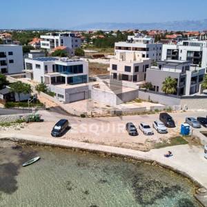 PRIVLAKA - Luksuzna vila 1. red do mora - 523m2