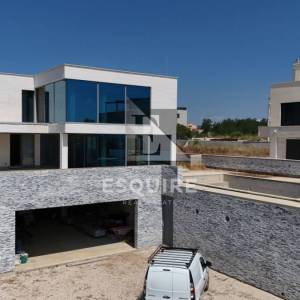 PRIVLAKA - Luksuzna vila 1. red do mora - 523m2